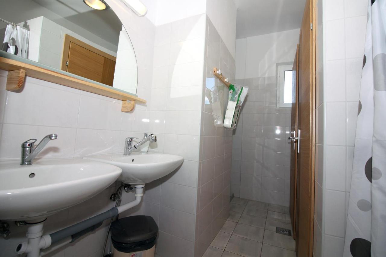 Hostel Marko Tisno Εξωτερικό φωτογραφία